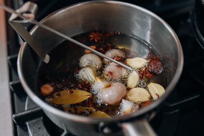 Infusing oil to make chili oil, cwww5.fioekdjsdas.cf