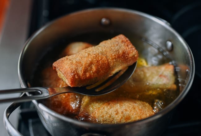 Frying egg rolls, cwww5.fioekdjsdas.cf