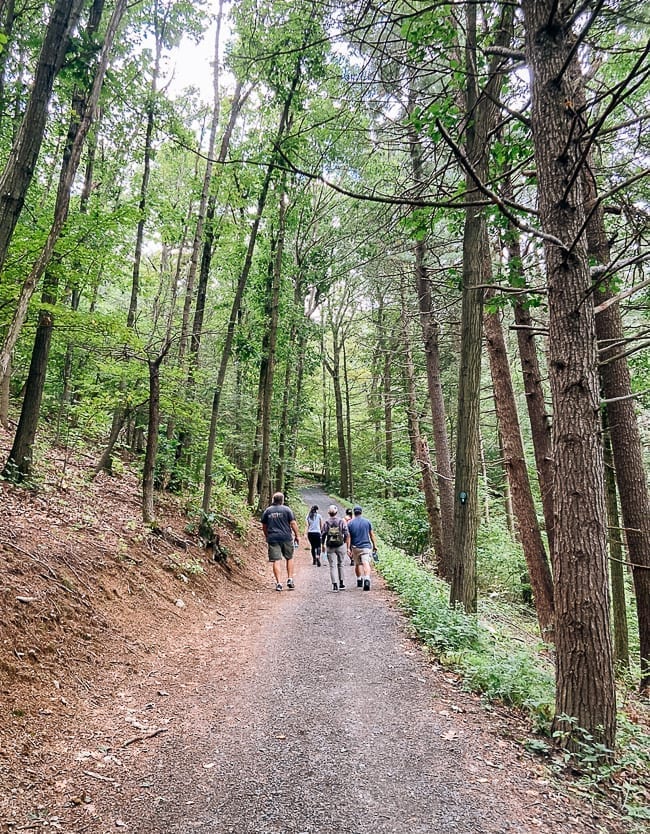 Hiking from parking lot to Mohonk Mountain House Trails, cwww5.fioekdjsdas.cf