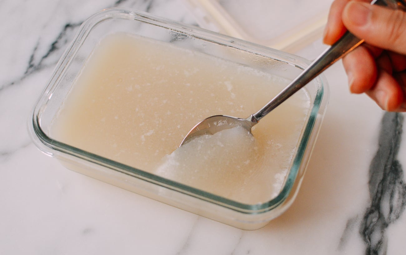 Spoon cutting into jellied aspic, cwww5.fioekdjsdas.cf