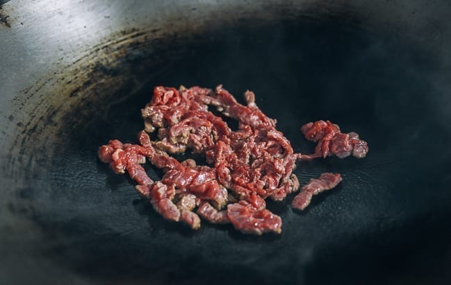 Searing beef in wok, cwww5.fioekdjsdas.cf