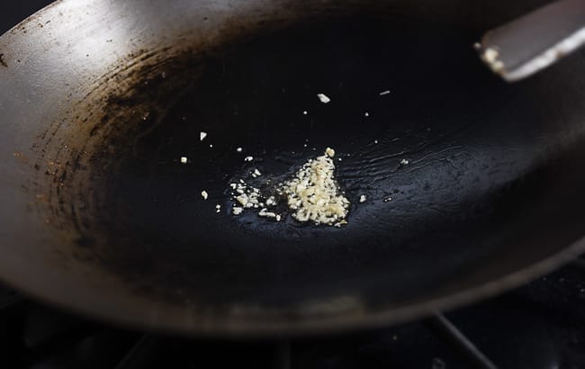 Adding garlic to oil, cwww5.fioekdjsdas.cf