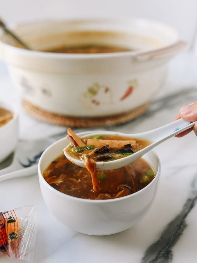 Spoonful of vegetarian hot and sour soup, cwww5.fioekdjsdas.cf