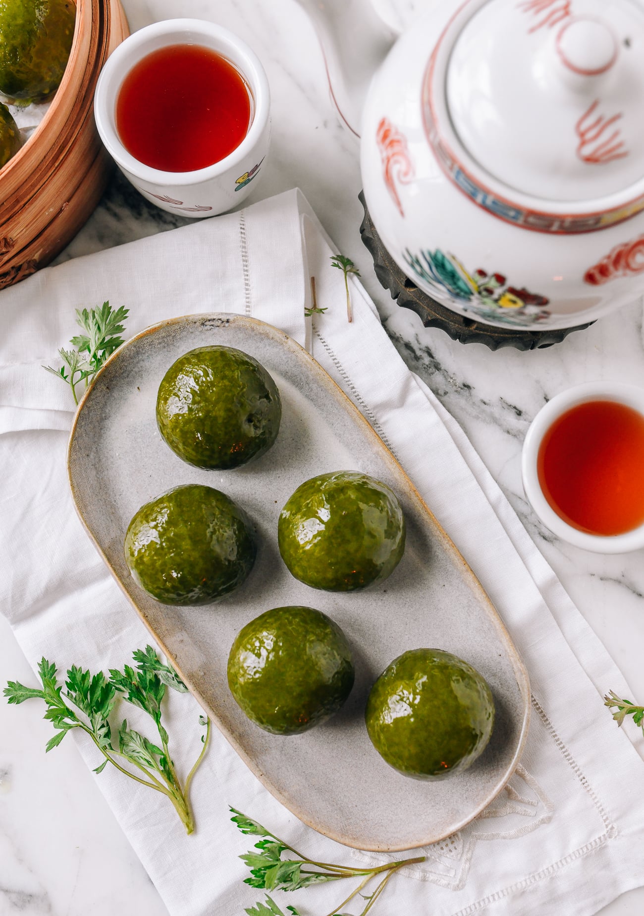 Qingtuan (青团): Mugwort Mochi