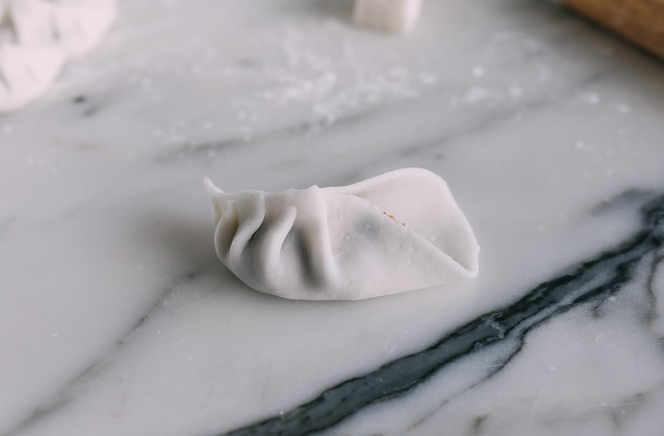 folding crystal dumpling