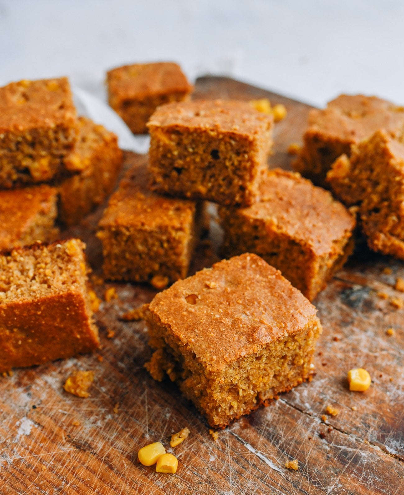 squares of cornbread with coarse cornmeal
