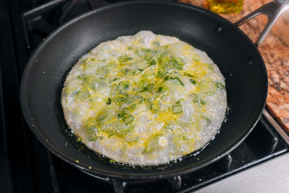 pan-frying gluten-free scallion pancake