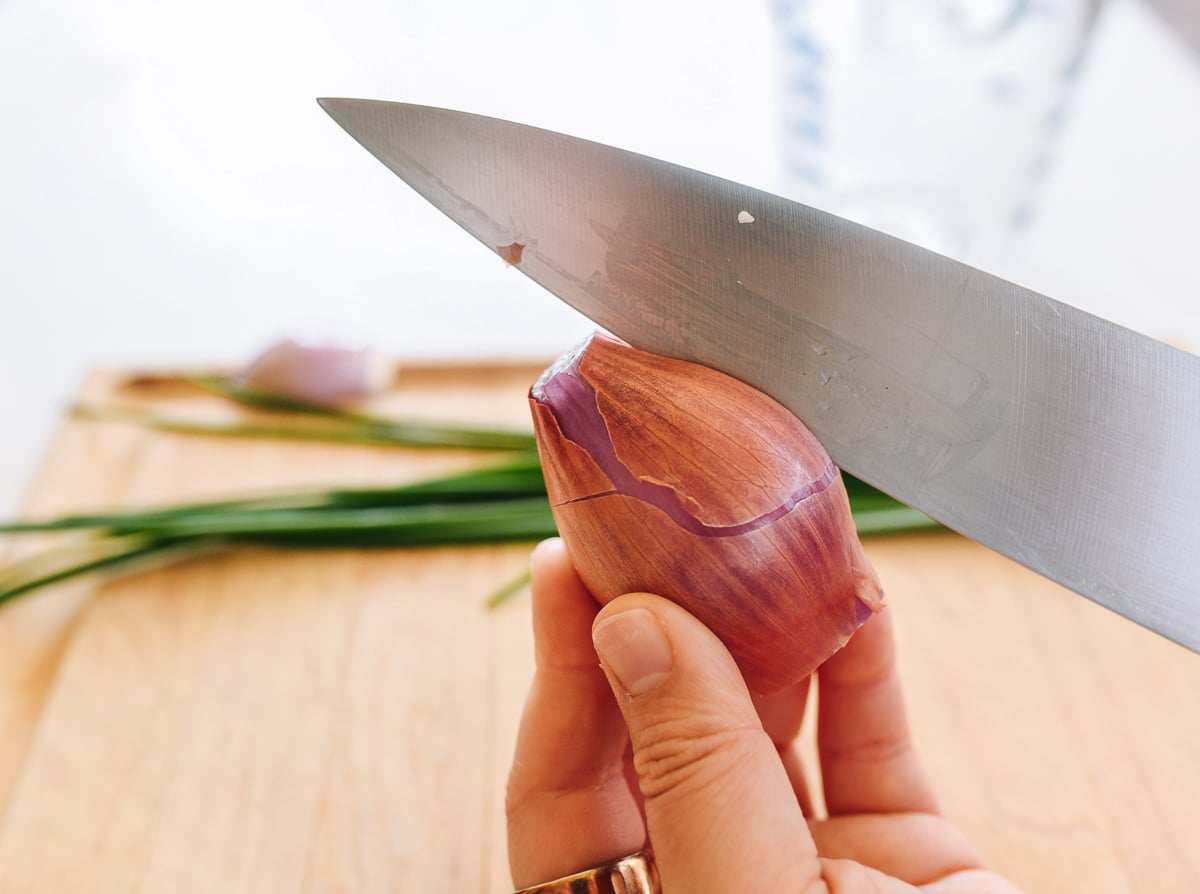 scoring shallot